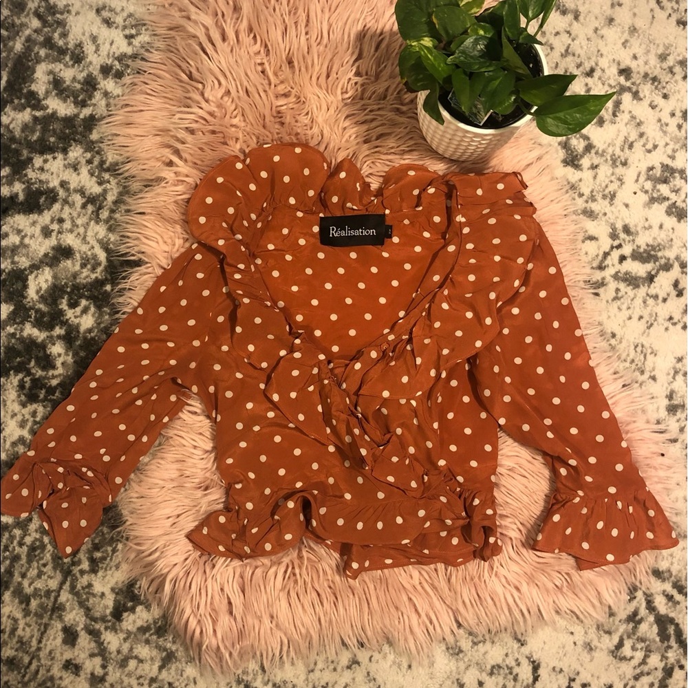 Réalisation Cher Top in Rust Polka Dot